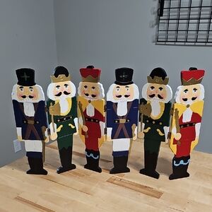 🎄 Vintage Wooden Nutcracker Folding Screen Tabletop Decor - 24"